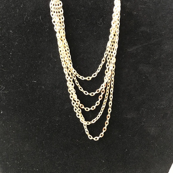 Chevron Collar Pin Gold - Picture 3 of 6